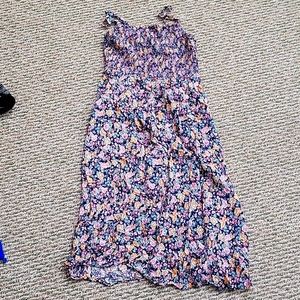 Old navy flower dress with pockets